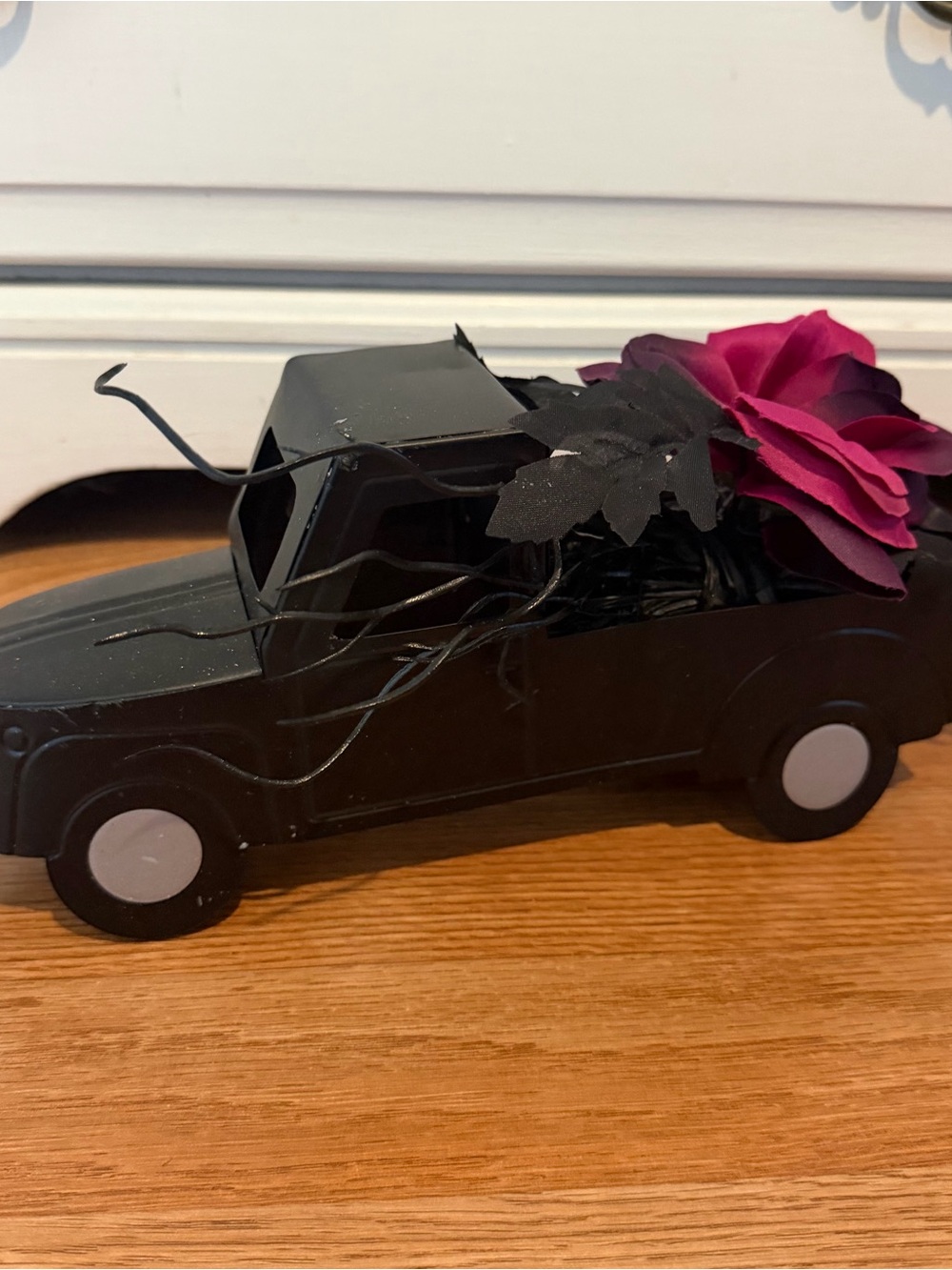 Metal Truck Decoration